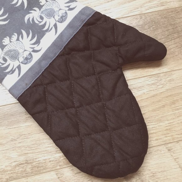 Free With $25 Purchase Native Home Inuit Owl Oven Mitt - Picture 6 of 11